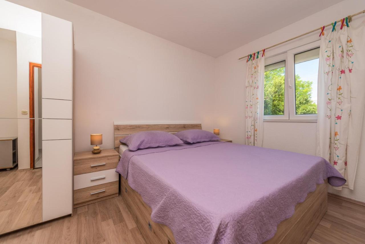 Nelly Apartments Privlaka  Luaran gambar