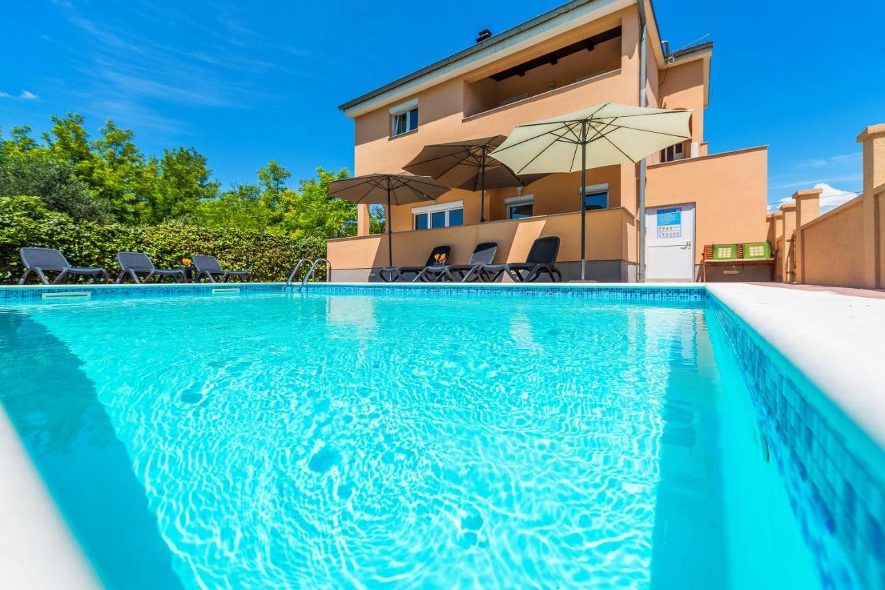 Nelly Apartments Privlaka  Luaran gambar
